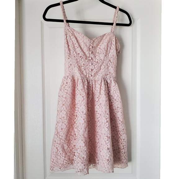 Aritzia Debutant Dress - Picture 3 of 6